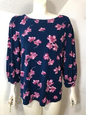J Jill Womens Medium Knit Top 3/4 Sleeves Navy Pink Floral Smocked Shoulders